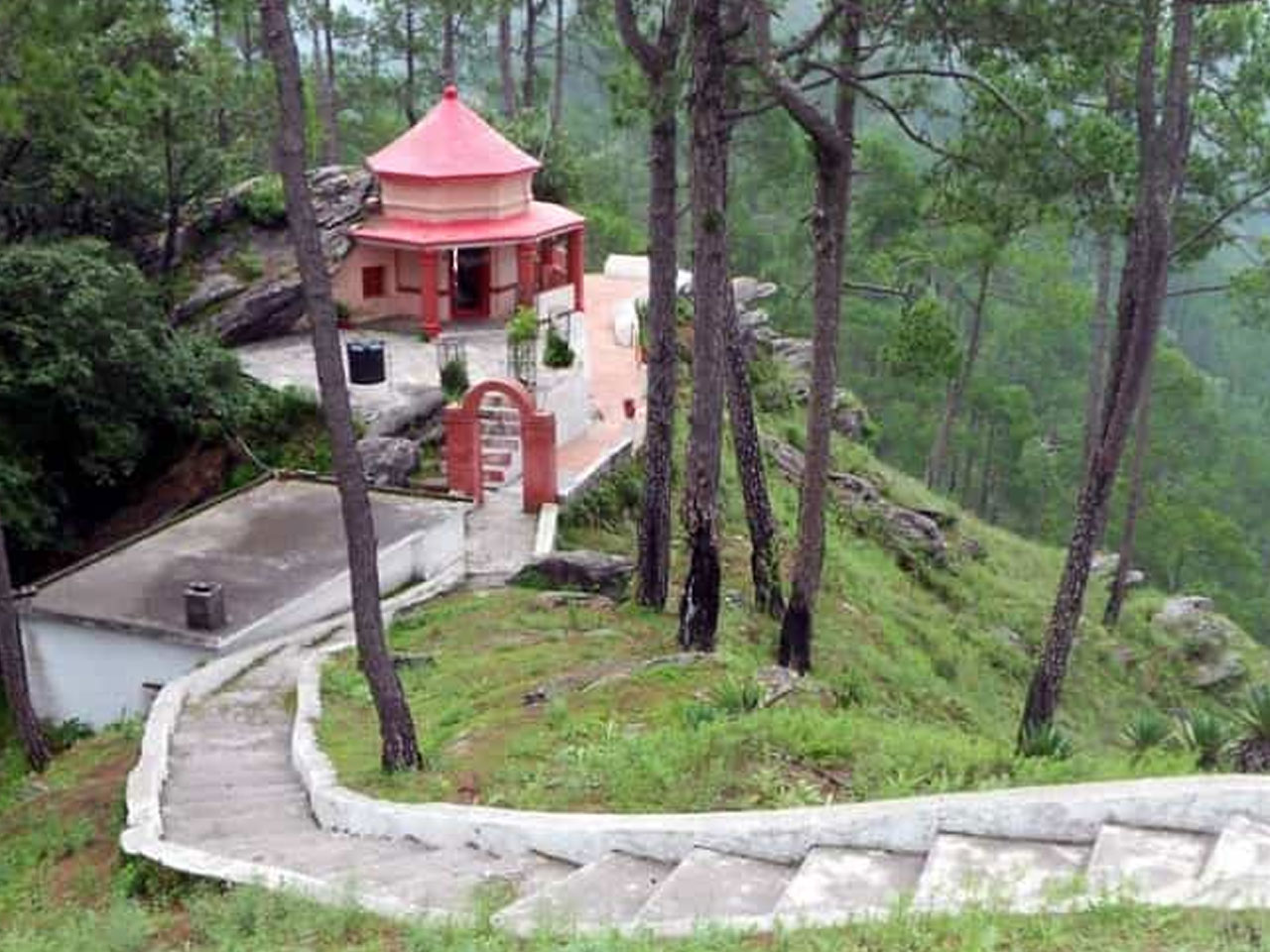 Kasaar Jungle Resort, Almora Almora Kasar Devi Temple